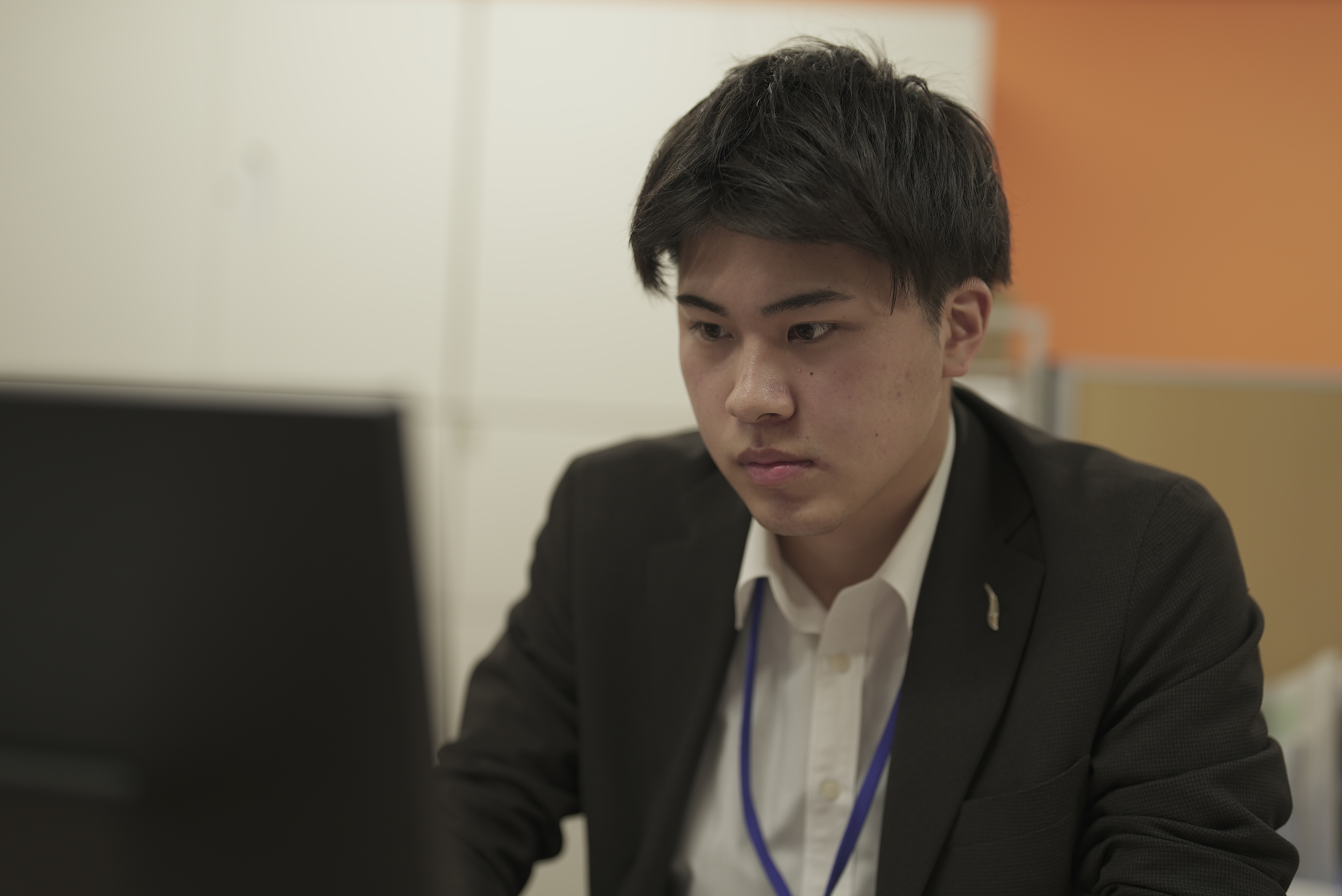 リアルな声！先輩社員のインタビュー